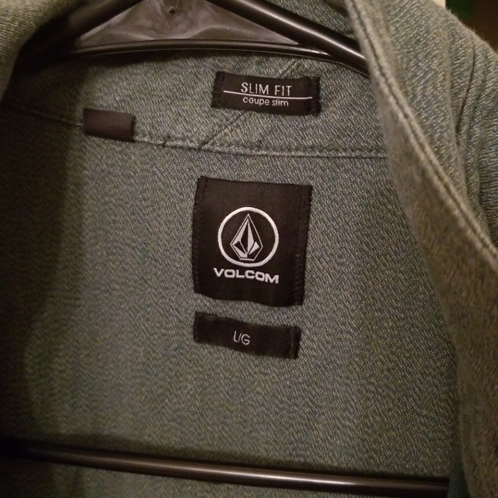 Volcom Button Down - image 2